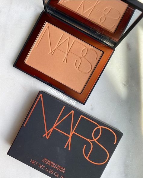 Nars Bronzer, Windowless Bathroom, Woc Makeup, Peach Aesthetic, Nars Makeup, Dream Makeup, Raspberry Seed Oil, Make Products, Pajamas Gift