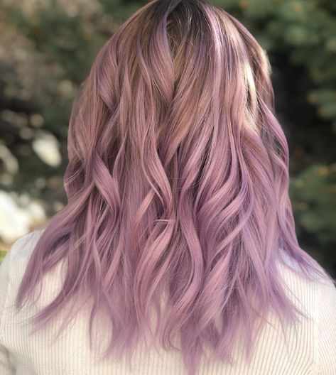 Pastel Lilac Hair, Strawberry Blonde Hair Dye, Gold Hair Dye, Natural Blonde Balayage, Purple Blonde Hair, Purple Balayage, Golden Blonde Hair, Hair Color Crazy, Lilac Hair