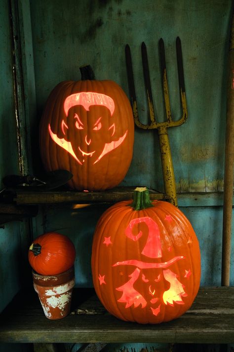 funny pumpkin carving ideas - teen scream pumpkin Easy Carving Ideas, Easy Halloween Pumpkin Carving, Scream Pumpkin, Halloween Pumpkin Carving Ideas, Funny Pumpkin Carvings, Printable Pumpkin Stencils, Pumpkin Games, Halloween Pumpkin Carving, Fall Cocktails Recipes