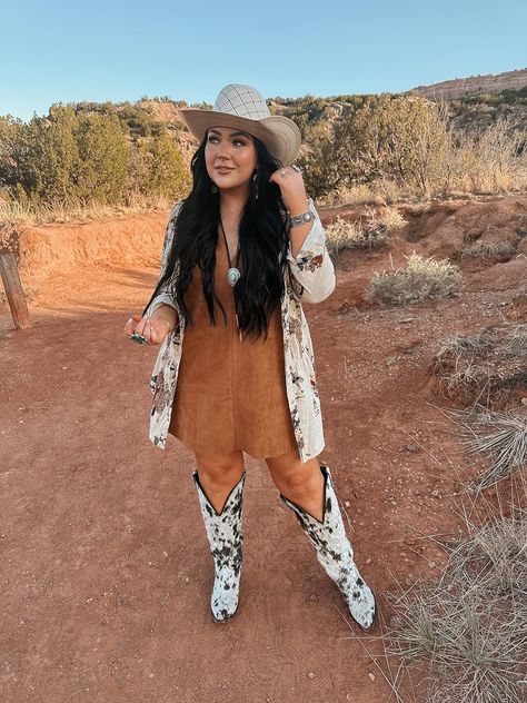 Nfr Outfits Plus Size, Brianna Purvis, Curvy Western Outfits, Plus Size Country Outfits, Plus Size Western Outfits Woman, Western Church Outfit, Plus Size Western Outfits, Plus Size Cowgirl Outfits, Plus Size Cowgirl