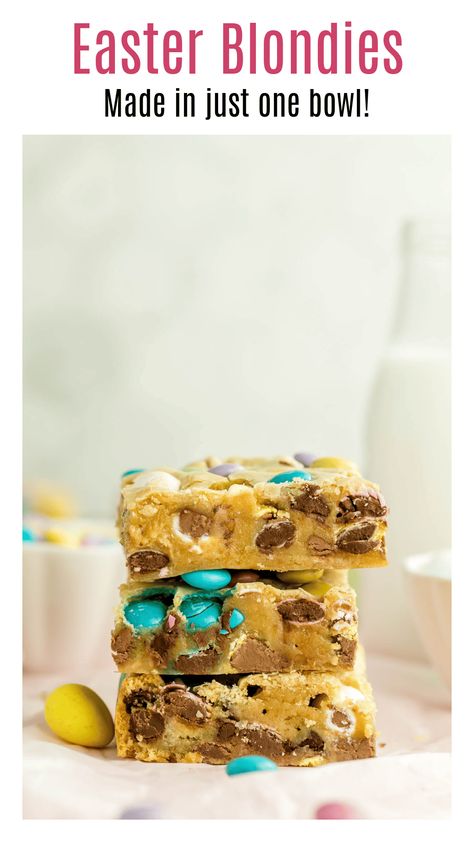 Butter Mixes, Easter Blondies, Soft Pumpkin Cookies, Cadbury Eggs, Cereal Bar, Mini Egg, Blondies Recipe, Bar Cookies, Mini Eggs