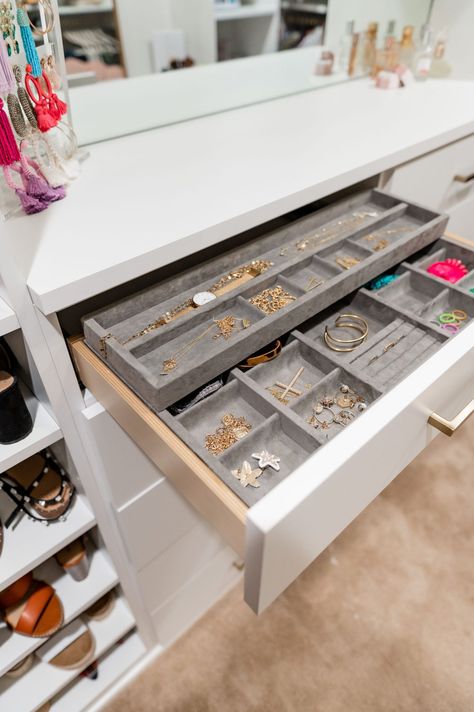 Chateau De Gudanes, Jewelry Organizer Drawer, Tiny Closet, California Closets, Jewelry Drawer, The Home Edit, Closet Makeover, Master Closet, Cabinets Organization