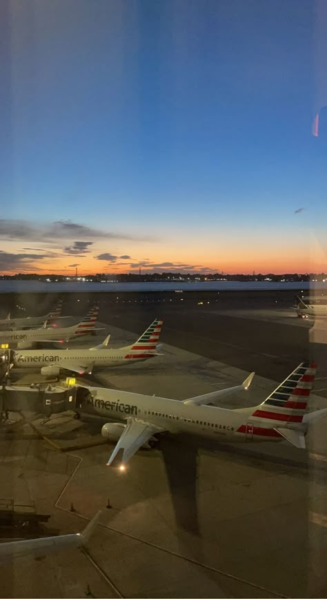 Chicago Airport Aesthetic, Chicago Airport Snapchat, Phoenix Sky Harbor Airport, Ohare Airport Chicago, Airport Snap, Airport Feeling, Usa Airport, Nyc Airport, Ohare Airport