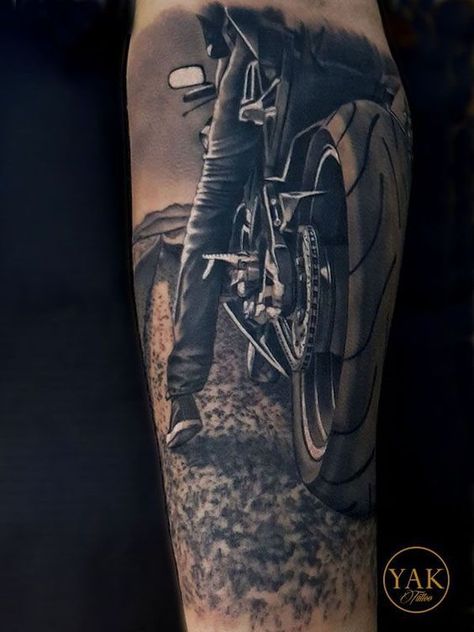 Motorcycle Tattoos For Men, Motorbike Tattoo Ideas, Motorbike Tattoo, Tatuaje Trash Polka, Cycling Tattoo, Engine Tattoo, Harley Tattoos, Motorcycle Tattoo, Motor Tattoo