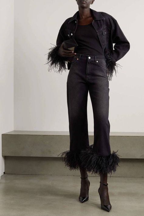 Valentino Jeans, Rihanna Outfits, Valentino Clothing, Clothing Details, Black Feathers, Y2k Streetwear, Custom Dresses, Jeans Black, Back To Black