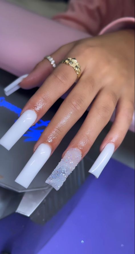 All White Long Nails, Acrylic Nails Inspiration Long Square, Cute All White Nails, Long Nails Simple Design, White Nails For Black Women, Long Acrylic Nails Color Ideas, Plain Birthday Nails, White Nail Inspo Acrylic Square, Nut Nails Coffin