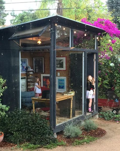 The wonderment of kids. The magic of friend's places... @reathdesign @cfmerrill3 Pergola Diy, Studio Shed, Small Building, Backyard Studio, Casa Country, Backyard Office, Outdoor Office, Backyard Sheds, She Sheds