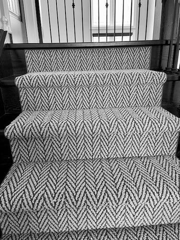 Stair Runner Animal Print, Stair Runner Top Step, Modern Runners For Stairs, Black And White Stairs And Landing, Chevron Carpet Stairs, Best Stair Carpet, Black And White Carpet Stairs, Stair Runner Dark Wood, Herringbone Stair Carpet