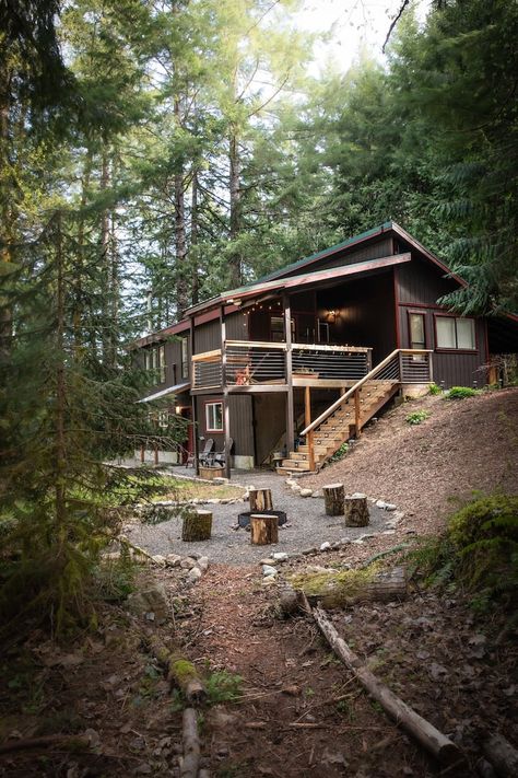 Washington Forest House, Hot Tub In The Woods, House By Creek, Big Cabin In The Woods, Washington State Houses, Cozy Forest House, Packwood Washington, House Near Water, Forest Landscaping