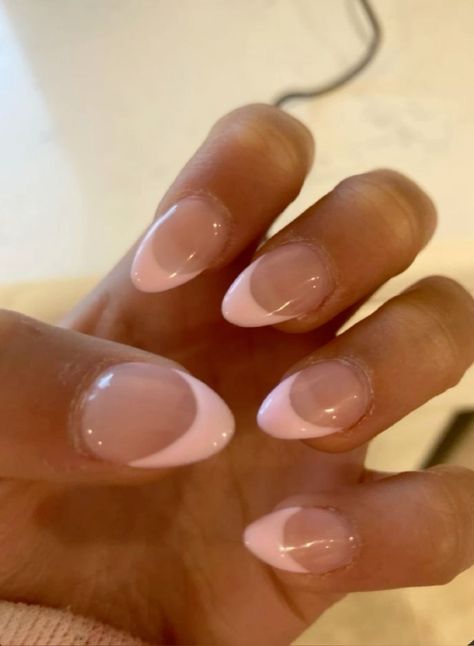 Oval Nails For School, Cute Nails With No Design, Basic Nails For Fall, Nail Ideas For 13-14, Nail Ideas For Small Hands, Cute Nail Sets Simple, Basic Gel X Nails, Easy Almond Nail Ideas, Almond Nails Designs Basic