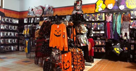 Spirt Halloween, Halloween Spirit Store, Halloween Usa, Halloween Costumes For Sale, Spirit Costume, Spirit Halloween Costumes, Dekorasi Halloween, Halloween Costume Store, Black Halloween Dress