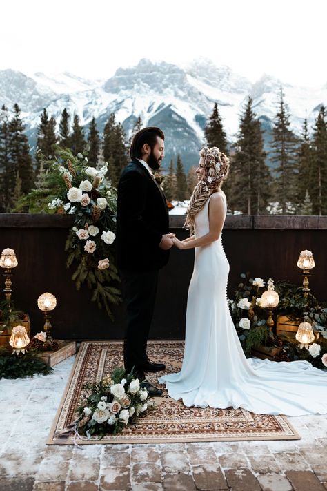 Winter Mountain Wedding, Winter Wedding Photos, Snow Wedding, Winter Bridal Showers, Winter Wedding Colors, Winter Elopement, Winter Mountain, Kansas City Wedding, Colorado Elopement