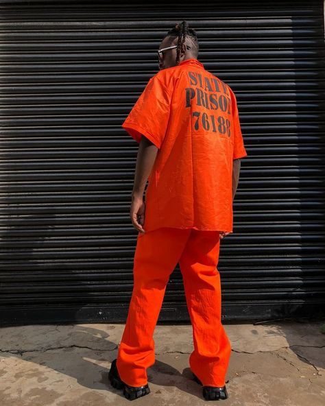 Prison Fashion, Prisoners Costume, Crew Photoshoot, Prison Clothes, Macbeth Costumes, Prison Outfit, Cafeteria Design, Prisoner Costume, Gymnastics Room