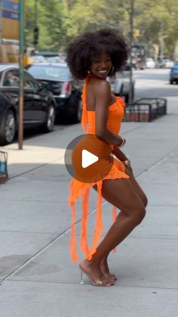 Chiamaka Offorjebe on Instagram: "Sun dress that shows her shape 😉 Babes have you checked out my Amazon Storefront?! Summer is not over yet, and I have some cute dresses that definitely needs you in it. Link is in my bio!! . Body glow oil @ojijelifestyle" Body Glow Oil, Body Glow, Glow Oil, Amazon Storefront, Sun Dress, Need You, Store Fronts, Cute Dresses, Sundress