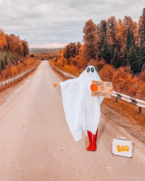 Zombie Prom, Halloween Puns, Ghost Photography, Halloween Photography, Halloween Queen, Ghost Costume, Photography Pics, Ghost Pictures, Ghost Photos