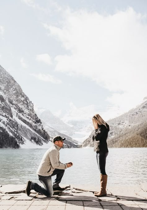 Marriage Proposal Ideas in Lake Louise, Banff, Alberta Lake Proposal Ideas, Lake Proposal, Proposal Ideas Romantic, Outdoor Proposal, Engagement Proposal Ideas, Cute Proposal Ideas, Cute Proposal, Winter Proposal, Lake Louise Banff