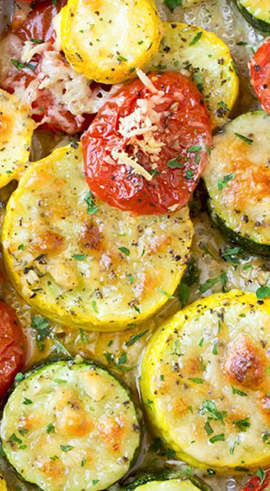 Zucchini Roasted, Zucchini And Tomatoes, Zucchini Squash, Parmesan Zucchini, Veggie Side Dishes, Squash Recipes, Garlic Parmesan, Vegetable Sides, Side Recipes