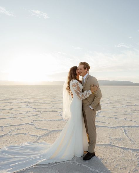 Brooklyn + Coleman’s dreamy salt flats bridals!! Can’t wait to celebrate these two next week at their wedding! 💍 I can’t believe I had to pick only 10 photos from this session 🥹 I will be posting again no doubt!! #utahphotographer #utahphotography #utahweddingphotographer #utahbridalsphotographer #utahcountyphotographer #utahcouplesphotographer #utahengagementphotographer #utahportraitphotographer #utahsmallbusiness #utahcounty #utah #utahfamilyphotographer #saltflats Salt Flats Wedding Photos, Salt Flats Wedding, Salt Flats Utah, Utah Family Photographer, Bridal Pictures, Salt Flats, Utah Photography, Utah Wedding Photographers, Engagement Photographer