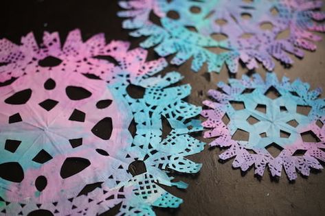 Colourful Paper Doily Snowflakes for Kids to Make Doily Snowflakes, Snowflakes For Kids, Doily Crafts, Easy Snowflake, Snowflake Crafts, Snow Crafts, Doily Art, Happy Hooligans, How To Make Snowflakes