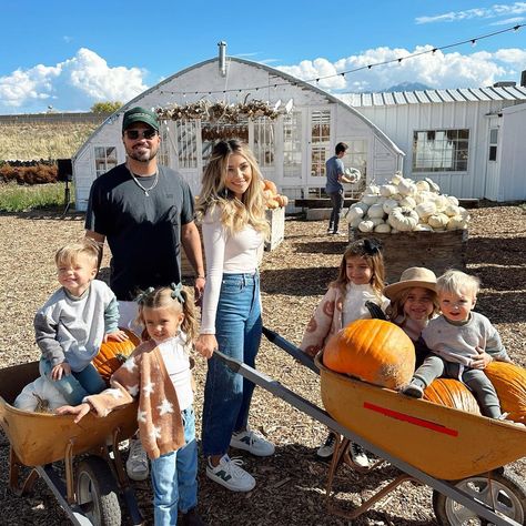 My 5 little pumpkins 🎃 | Instagram Madison Fisher, 5 Little Pumpkins, Level 7, Family Is Everything, 1st Place, 1 Place, Cute Poses, Mini Me