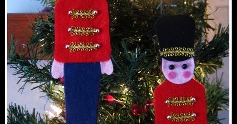 I crafted these adorable Christmas soldiers today using felt, some gold braid I found at the fabric store, and some gold beads. After a... Felt Xmas Ornaments, Xmas Ornaments To Make, Christmas Ornaments Felt, Advent Tree, Nutcracker Crafts, Felt Magnet, Handmade Felt Ornament, Felt Ornaments Patterns, Christmas Soldiers