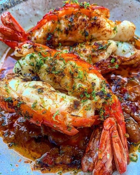 Whole Fish Recipes, Yummy Seafood, Soul Food Dinner, Fish Recipes Healthy, Lobster Recipes, Cooking Seafood, Makanan Diet, Food Babe, Food Therapy