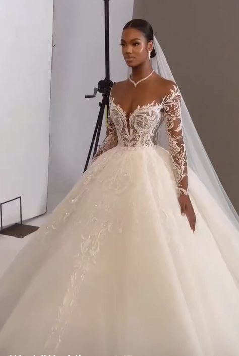 Extravagant Wedding Dresses, Chiffon Wedding Dress Beach, Extravagant Wedding, Stylish Wedding Dresses, Wedding Dress Guide, Pretty Wedding Dresses, Fancy Wedding Dresses, Fancy Wedding, Cute Wedding Dress