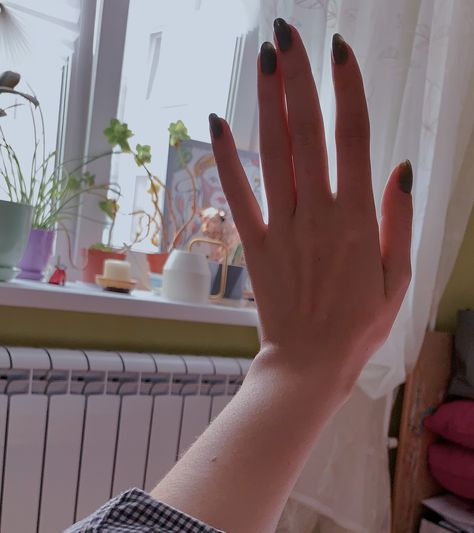 Pretty Feminine Hands, Pretty Hands Woman Aesthetic, Hands Women Aesthetic, Hand Aesthetics Women, Pretty Hands Woman, Feminine Hands Aesthetic, Female Hands Aesthetic, Veiny Hands Women, Hand Comparison