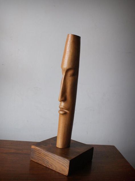 Wooden Sculpture Simple, Wooden Sculpture Art, Pencil Carving, Simple Wood Carving, Carved Wood Sculpture, Sculpture Head, Sculpture Stand, Pear Wood, Wood Statues