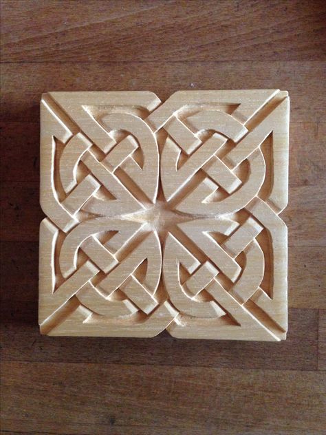 Celtic knot  Carved by AC van Weele Celtic Carving, Celtic Knot Drawing, Simple Wood Carving, Leather Working Patterns, Intarsia Woodworking, Carved Wood Signs, Dremel Wood Carving, Chip Carving, Wood Carving Designs