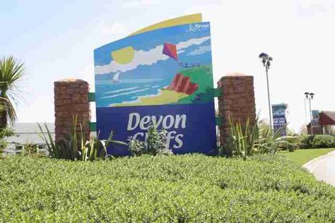 Devon cliffs holiday park☀️ Devon Cliffs, Exmouth Devon, Bideford Devon, English Bulldog Art, Exeter Devon, Devon Beaches, Bulldog Art, Holiday Park, Devon And Cornwall