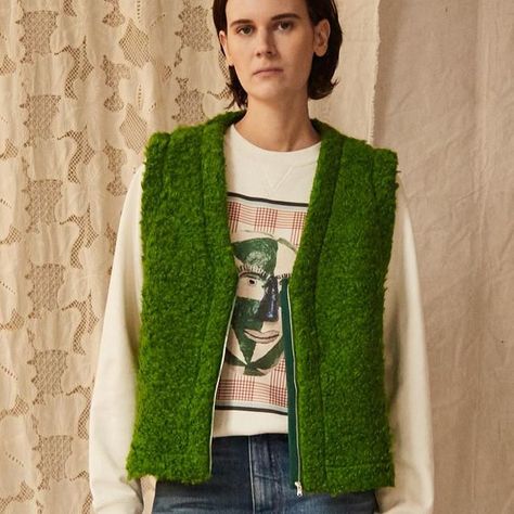 Caron Callahan on Instagram: "Coolest fall layer 💚 new Mohair and wool faux shearling Danny vest paired with Joni Jeans" Caron Callahan, Joni Jeans, Fall Layers, Wool, On Instagram, Instagram