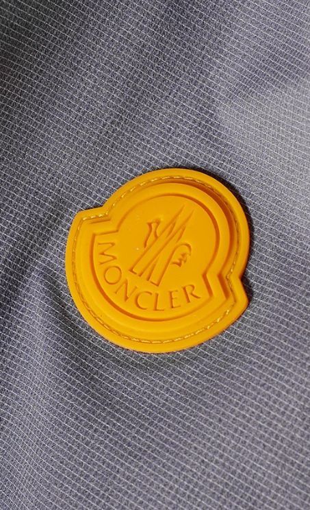 Golf Logo Design, Sportswear Details, Rubber Label, Rubber Patch, Pvc Patches, Sports Graphic Design, Leather Label, Badge Design, Clothing Tags