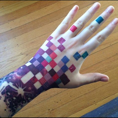 Colour full tattoo. Geometry. Squares. blocks. Hand. Pixel Tattoo, Colorful Tattoos, Kunst Tattoos, Tatuaje A Color, Home Tattoo, Skin Art, Drawing Tutorials, Piercing Tattoo, Creative Tattoos