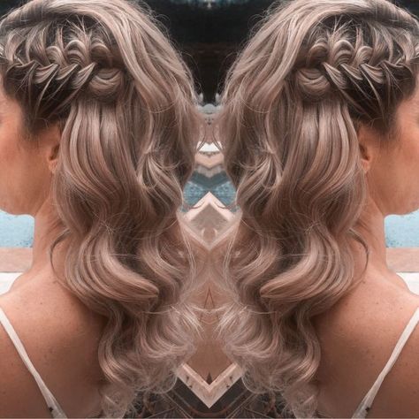 Wedding Guest Hair Styles For Short Hair, Side Braid Hairstyles With Curls, Xv Hair, Fantasy Braids, Bailey School Kids, Braid Curls, Bridesmaids Styles, Hair To The Side, Braid Extensions