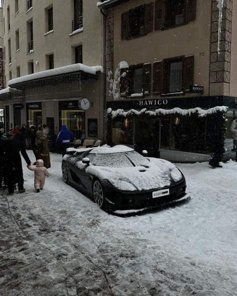 Fridaying in St. Moritz 🇨🇭🌨️🥂 St Moritz Aesthetic Rich, St Moritz Aesthetic, Saint Moritz, Ski Aesthetic, Dream Motivation, Snow Trip, Super Rich Kids, Chill Vibes, St Moritz