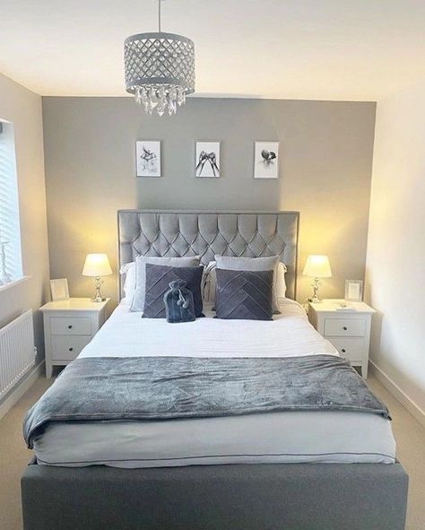 Small Grey Bedroom Ideas For Couples, Small Bedroom Grey Ideas, Grey Couple Bedroom Ideas, Small Bedroom Ideas Grey Bed, Gray Black White Bedroom, Queen Bedroom Ideas For Women, Light Gray Room Bedroom Ideas, Grey Themed Bedroom, Grey And White Walls