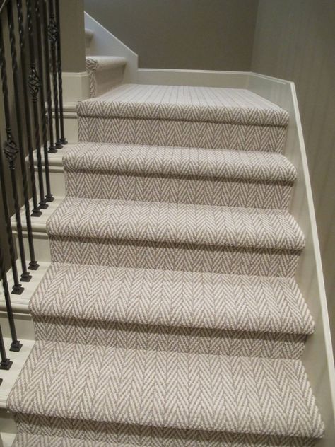 Stairway Carpet, Patterned Stair Carpet, Room Pieces, Carpet Staircase, Entryway Stairs, Stair Ideas, House Staircase, Porch Colors, Staircase Remodel