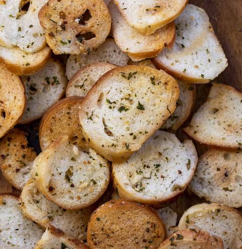 Garlic Bagel Chips Air Fryer Mushroom Thanksgiving, Tortilla Bites, Bagel Chips Recipe, Chips Air Fryer, Pinwheels Appetizers, Fried Jalapenos, Chip Recipes, Roasted Jalapeno, Bagel Chips