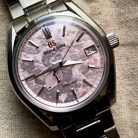 Grand Seiko’s 7 Best Dials Ever | Feldmar Grand Seiko Shunbun, Grand Seiko Spring Drive, Lux Watches, Japanese Cherry Blossoms, Stylish Watches Men, Love Japanese, Spring Drive, Fancy Watches, Grand Seiko