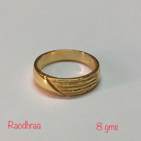 Plain Gold Rings For Men, Boys Gold Ring, Plain Gold Ring, Kutch Work Designs, Unique Gold Rings, Gold Jewelry Simple Necklace, Antique Jewelry Indian, Antique Gold Jewelry, Gold Ring Designs