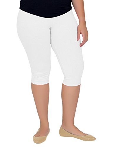 Stretch is Comfort Womens Plus Size Knee Length Leggings White 3X *** To view further for this item, visit the image link.(This is an Amazon affiliate link and I receive a commission for the sales) Womens Leggings Pattern, Fashion Leggings Outfits, Knee Length Leggings, Outfit Chic, Ankle Length Leggings, White Leggings, Team Wear, 4 Way Stretch Fabric, Active Women