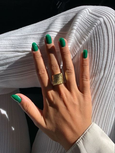 April Nails, Green Nail, Funky Nails, Chic Nails, Dope Nails, Short Acrylic Nails, Green Nails, Nail Trends, Nail Manicure