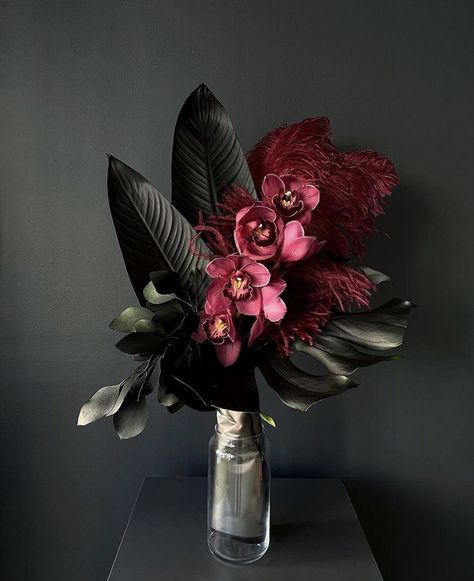 Dramatic Floral Arrangements, Dark Flower Arrangements, Masculine Flowers, Hotel Flowers, Corporate Flowers, Boquette Flowers, Creative Flower Arrangements, Centerpiece Table, Orchid Arrangements