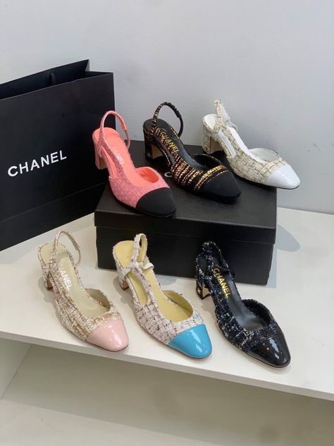 Flat Shoes Outfit, Special Shoes, Sling Back Shoes, Back Shoes, Shoes Outfit, Slingback Flats, Only Shoes, Sling Back, Chanel Shoes