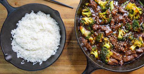 Wild Game Recipe, From a Chef: Venison and Broccoli Venison And Broccoli, Venison Backstrap, Deer Recipes, Ground Venison, Big Buck, Deer Meat, Asian Sauce, Broccoli Stir Fry, Broccoli Recipe