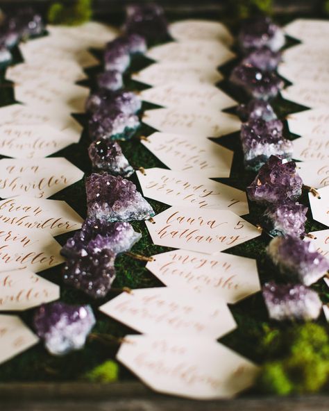 Lila Party, Rustic Bridal Shower Favors, Witch Wedding, Pagan Wedding, Wedding Theme Inspiration, Rock Wedding, Celestial Wedding, Wedding Floral Centerpieces, Creative Wedding Ideas