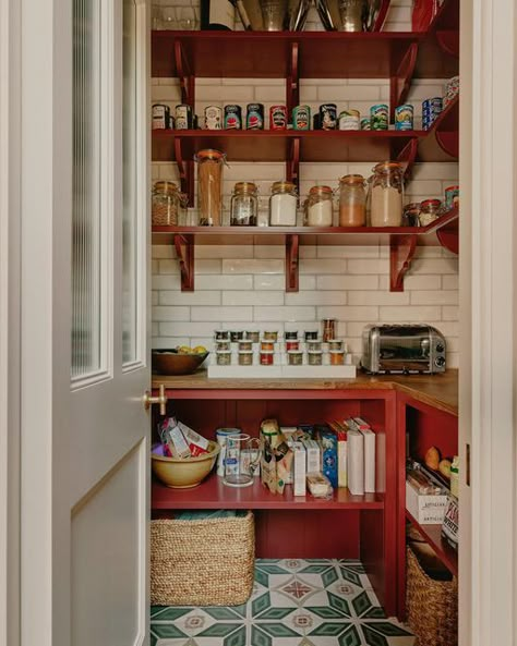 Studio Duggan, Organized Spaces, Pantry Inspiration, Pantry Cupboard, Eclectic Interior Design, Pantry Ideas, Pantry Design, Kitchen Diner, Eclectic Interior