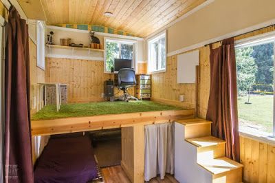 Office loft and sleeping berth Tiny Architecture, Tiny House Bed, Tiny House Swoon, Tiny House Bedroom, Tiny House Storage, Tiny House Interior Design, Tiny House Loft, House Loft, Aesthetic Cozy