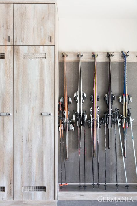 Ski Room Ideas, Chalet Mudroom, Ski Mudroom Ideas, Locker Room Ideas, Ski Gear Storage, Ski Mudroom, Ski Mud Room, Ski Locker Room, Ski Chalet Interior